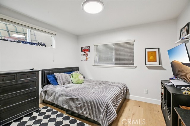 Building Photo - 656 7th St