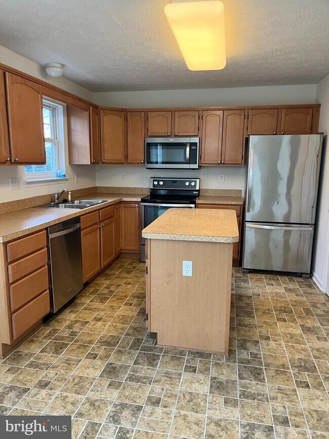 2067 Stoneleigh Dr 2067 Stoneleigh Dr Winchester VA 22601 Apartment