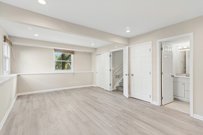 Building Photo - 2791 Wayfaring Ln