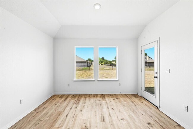 Building Photo - 120 Loon Dr