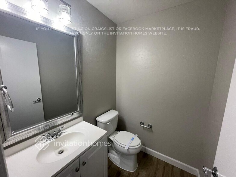 Building Photo - 5249 Fire Night Ave