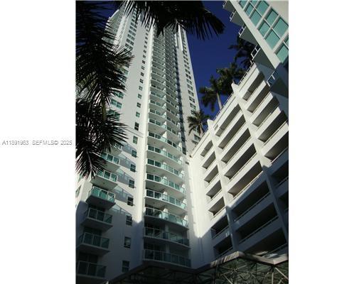 Building Photo - 31 SE 5th St