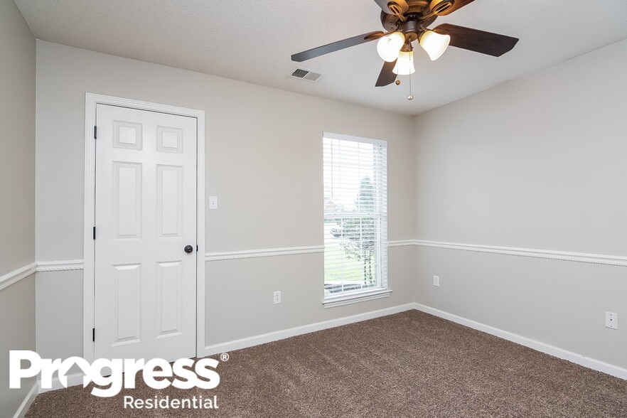 Building Photo - 5695 Kuykendall Dr