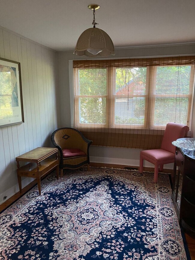 Building Photo - Furnished Home for Rent - Utilities included!