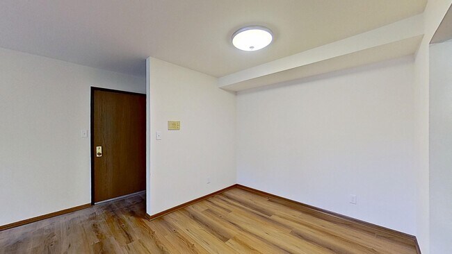 Building Photo - Renovated 1 Bedroom/1 Bathroom Lower Unit Available