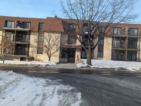 Building Photo - Wright Way Property