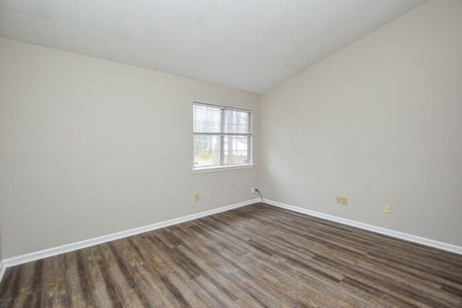 Building Photo - Easy Commute to the University or Uptown Charlotte COMING SOON!!!