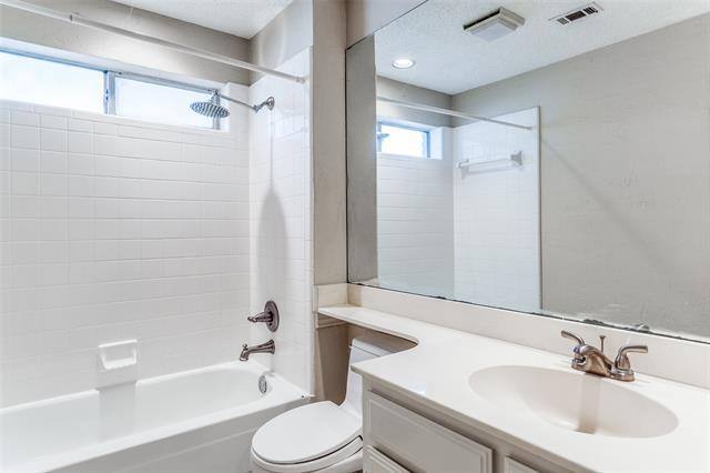 Building Photo - 13902 Preston Valley Pl