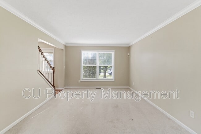 Building Photo - 902 Indigo Dr
