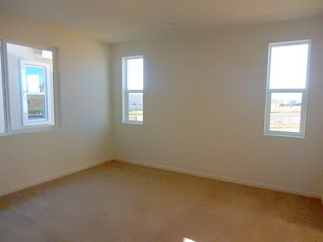 Building Photo - 1624 Lion St