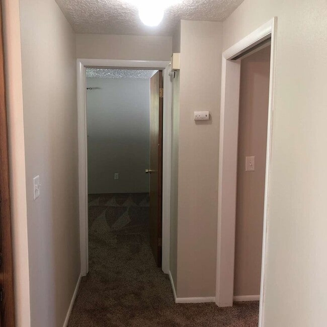 Building Photo - Beautiful Home in an Excellent Location!
