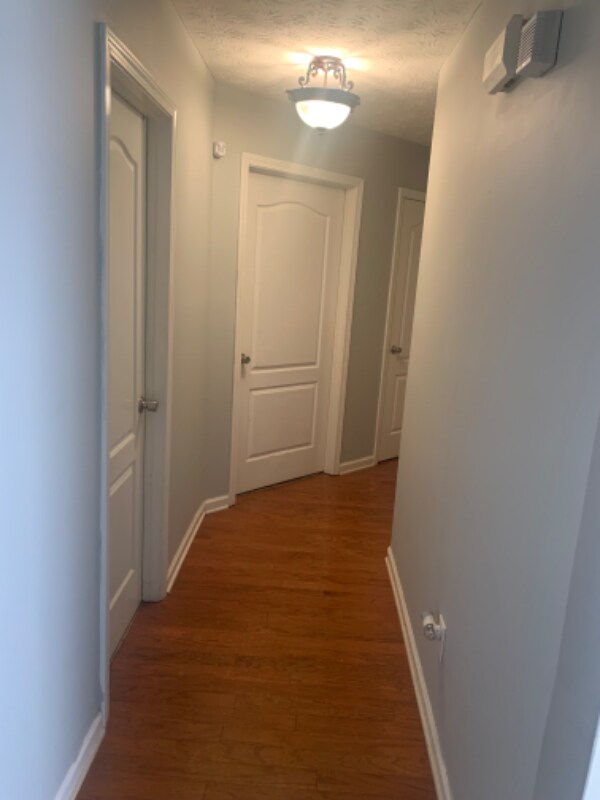 Building Photo - 180 Pebble Brooke Ct