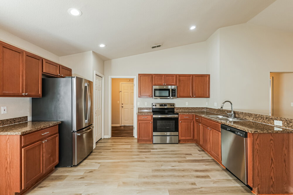 Building Photo - 34835 Redding Ln