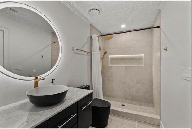 Building Photo - 5425 Hoylake Ct