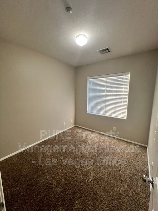 Building Photo - 7204 Glen Shire Ct