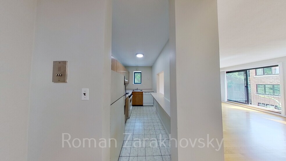 Building Photo - 85 Sutherland Rd