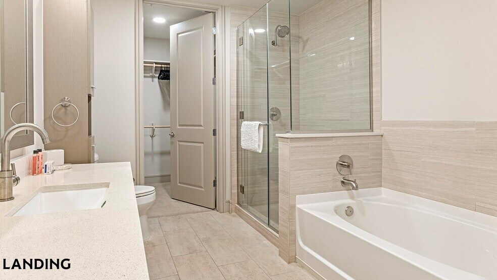 Building Photo - 1414 Wood Hollow Dr