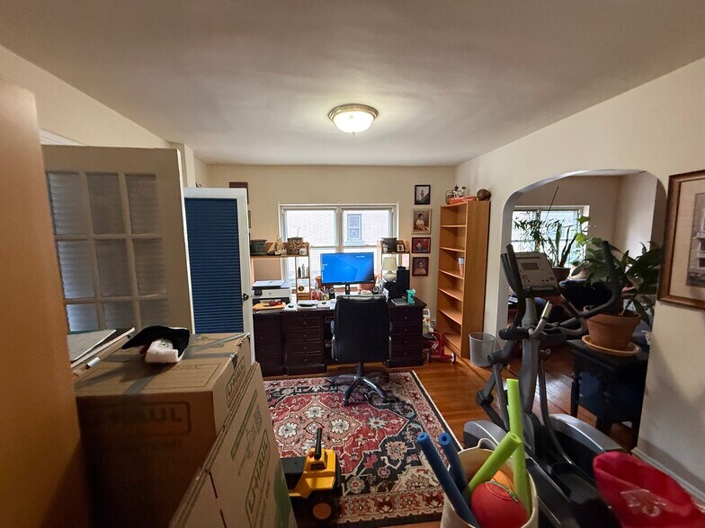 Building Photo - 266 Lawton Ave