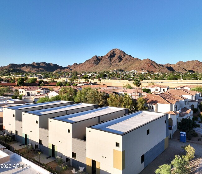 Building Photo - 1740 E Ocotillo Rd
