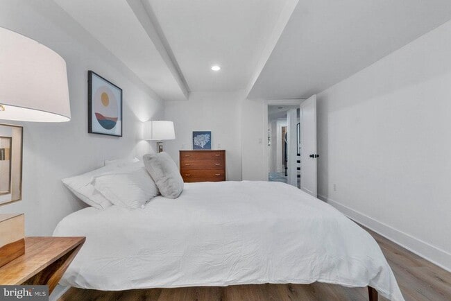 Building Photo - 851 Bacon Hall Rd