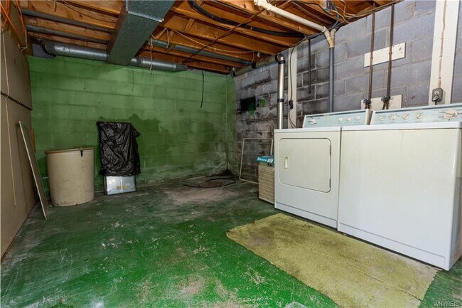 Building Photo - 110 Greenway Blvd