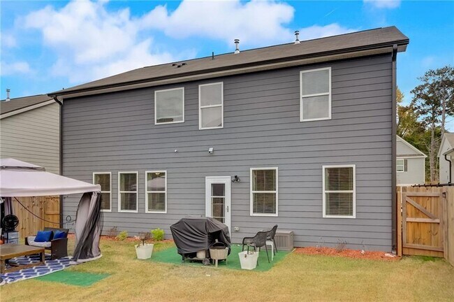 Building Photo - 7246 Gladstone Cir