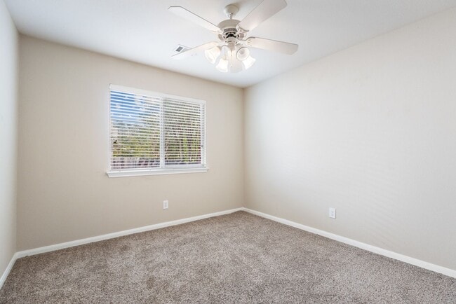 Building Photo - 1318 Coronado Blvd