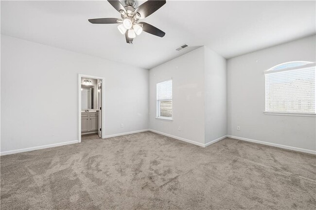 Building Photo - 425 Lance View Ln