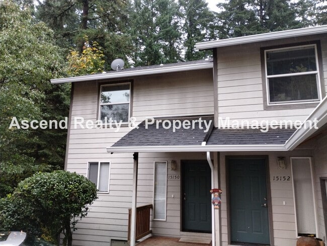 Primary Photo - Price Reduced! Beautifully Updated 2 Level...