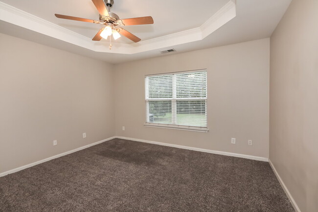 Building Photo - 544 Wrayhill Dr