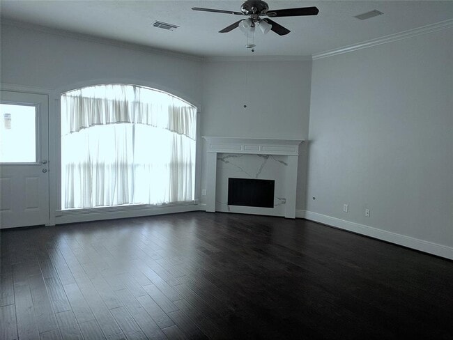 Building Photo - 2915 High Canyon Ct