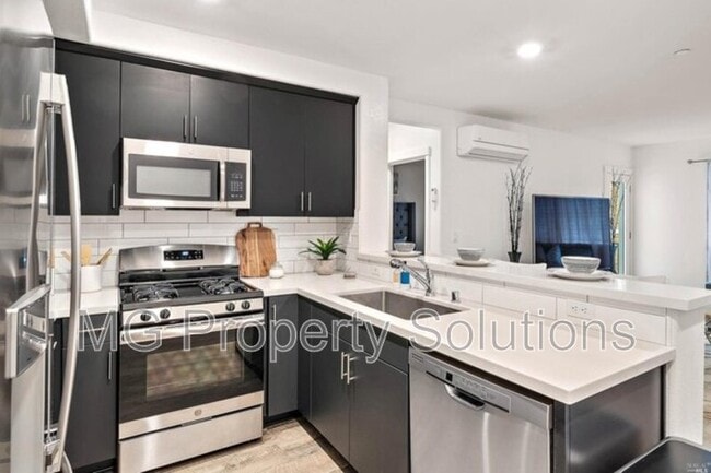 Building Photo - 1412 Mauro Pietro Dr