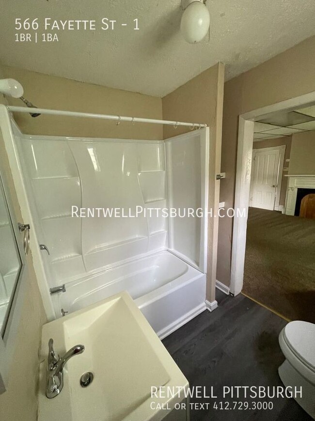 Building Photo - 1 Bedroom Apartment in Washington - Accept...