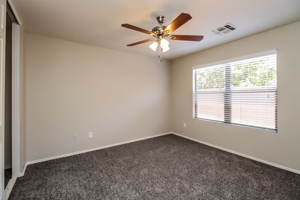 Building Photo - 1538 S Danielson Wy