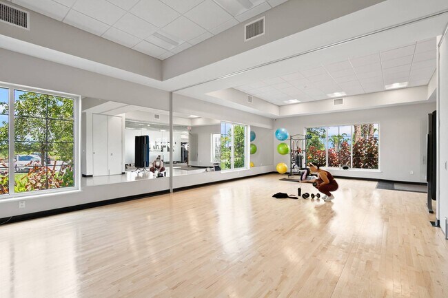 Building Photo - 4326 Sunmill Ct