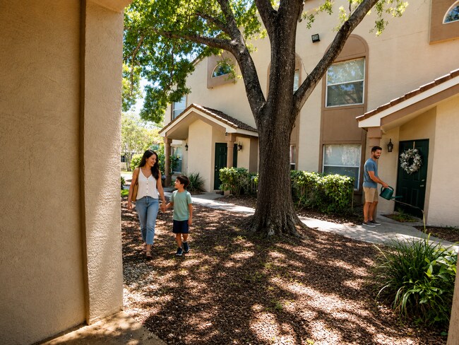 Building Photo - Beautiful 2/2 Condo x Rent close to Airport and Downtown Orlando!