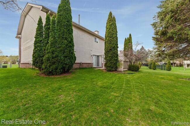 Building Photo - 4721 Carrington Dr