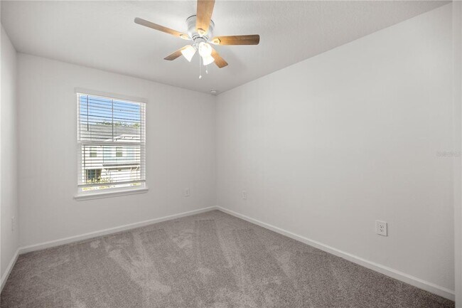 Building Photo - 3438 SE 37th Ct