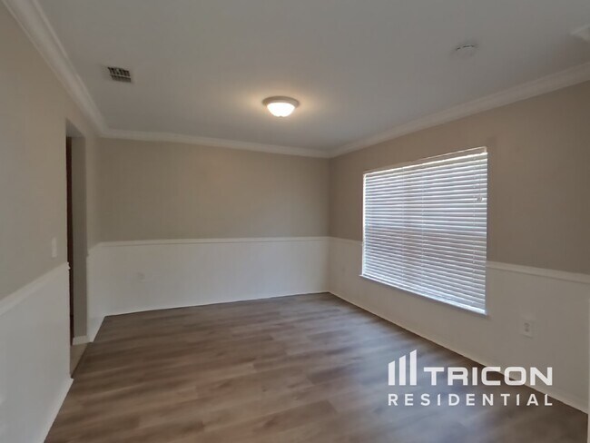 Building Photo - 6 Sweetgum Ct N