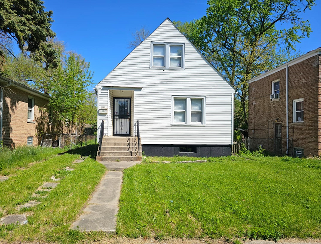 Primary Photo - 1148 W 111th Pl