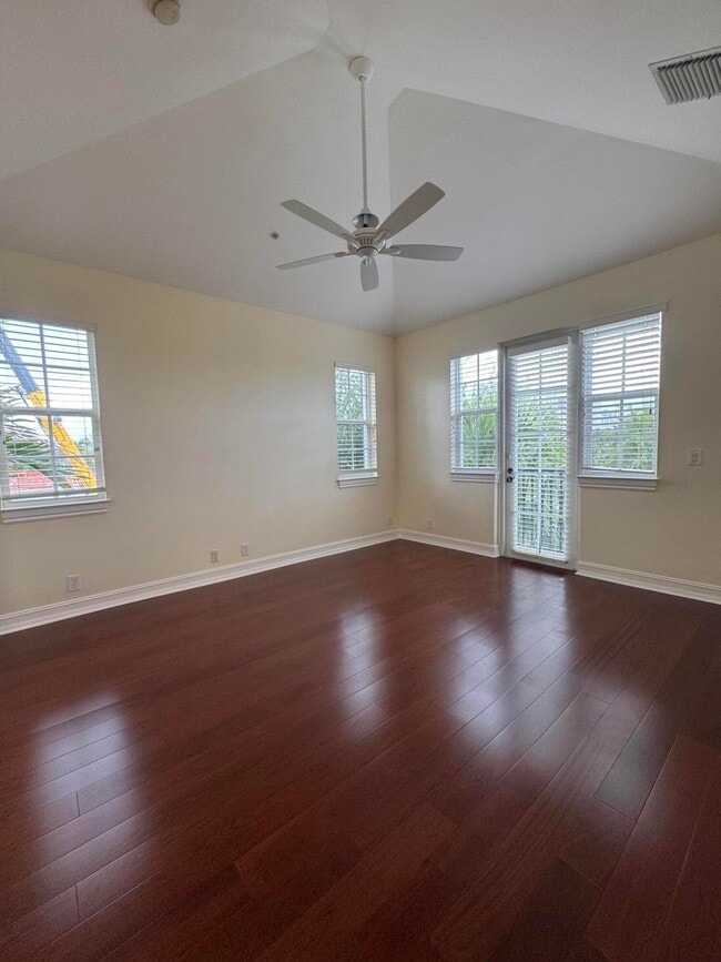 Building Photo - 503 N Mallory Cir