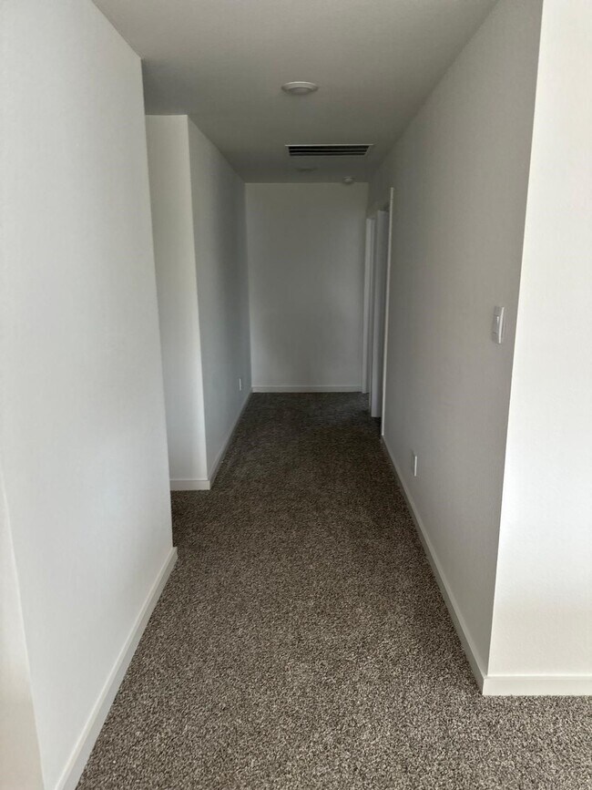 Building Photo - 8027 Marchese Dr