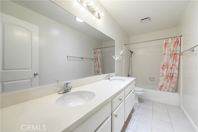 Building Photo - 21786 Santaquin Dr