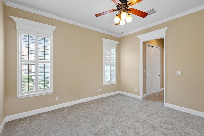 Building Photo - 4244 Grove Park Dr