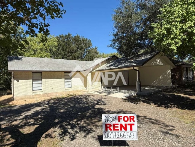 Building Photo - 4103 Family Tree Dr