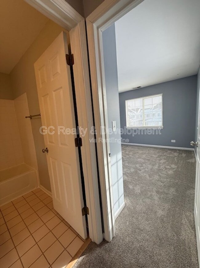 Building Photo - 1072 Ripple Ridge