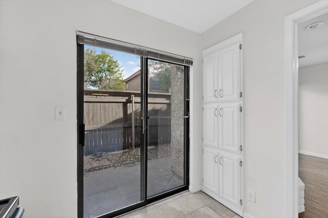 Building Photo - 4800 Northway Dr