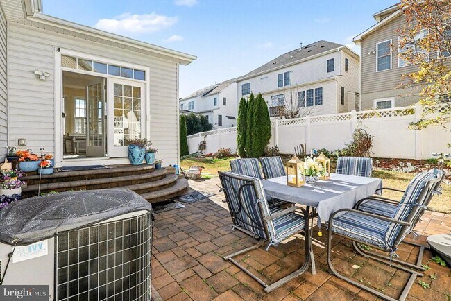 Building Photo - 13773 Night Sky Dr