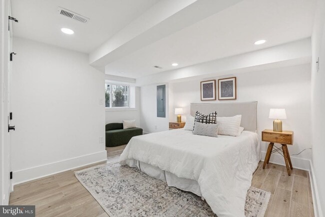 Building Photo - 1827 North Capitol St NE