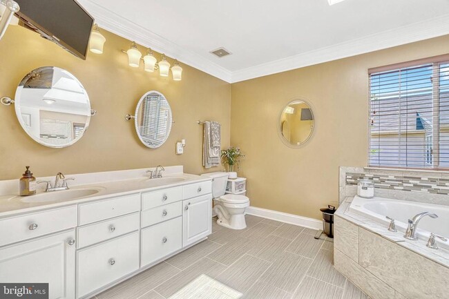 Building Photo - 5475 Owens Wood Ct